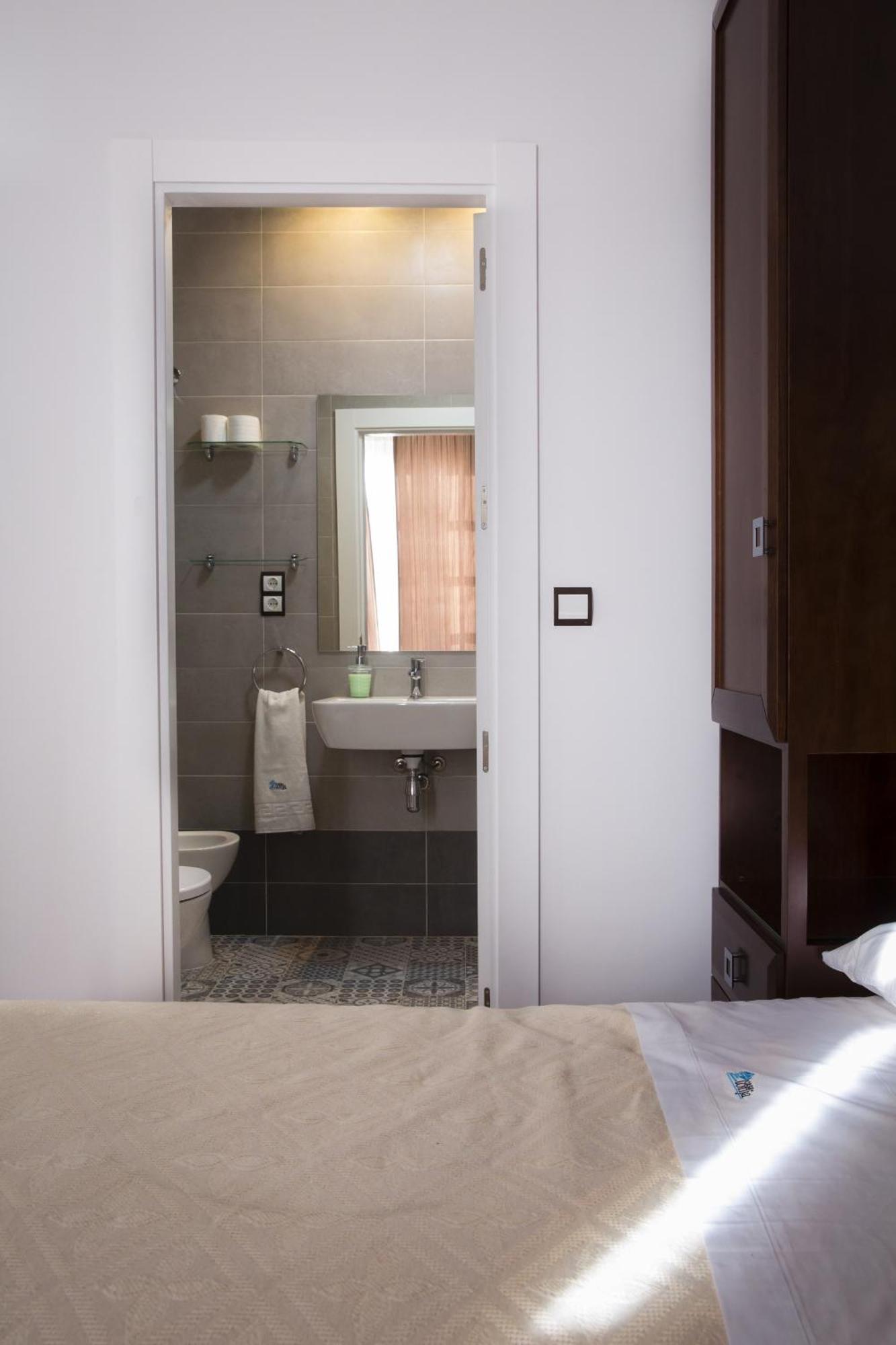 Apartamentos Casa De La Lonja กรานาดา ห้อง รูปภาพ
