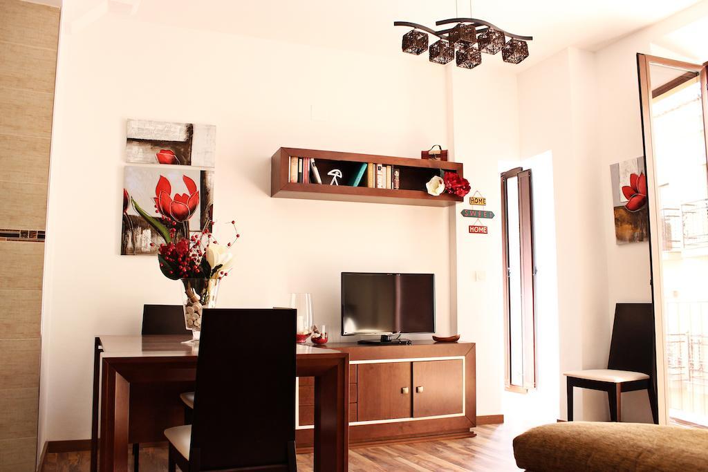 Apartamentos Casa De La Lonja กรานาดา ห้อง รูปภาพ
