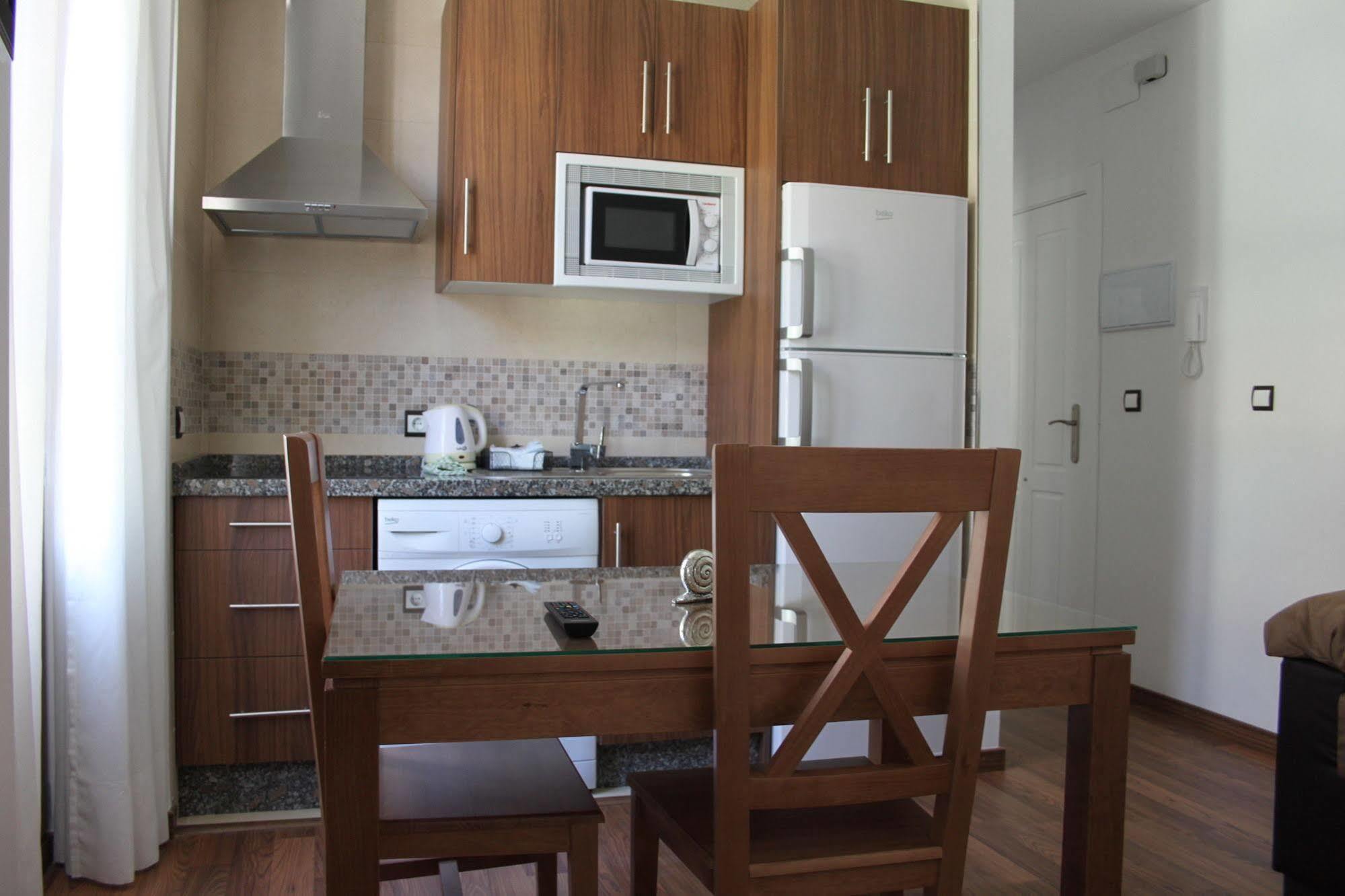 Apartamentos Casa De La Lonja กรานาดา ภายนอก รูปภาพ