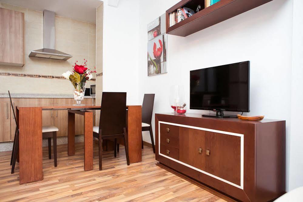 Apartamentos Casa De La Lonja กรานาดา ภายนอก รูปภาพ