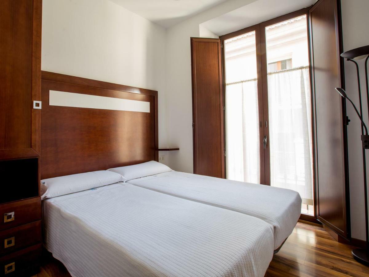 Apartamentos Casa De La Lonja กรานาดา ภายนอก รูปภาพ