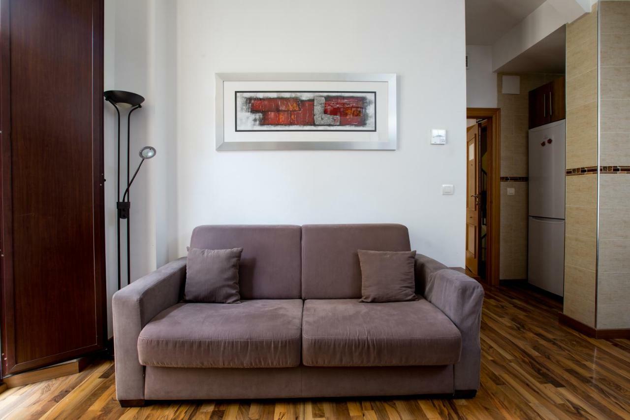 Apartamentos Casa De La Lonja กรานาดา ภายนอก รูปภาพ